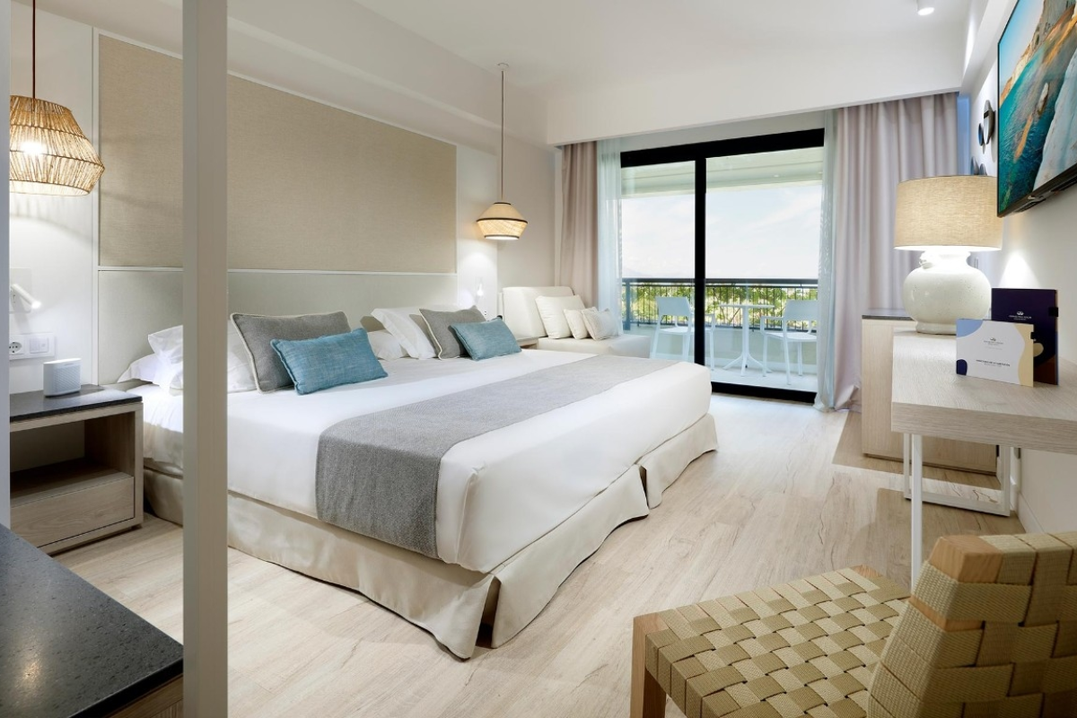 Delux suite at Grand Palladium Sicilia Resort and Spa 1