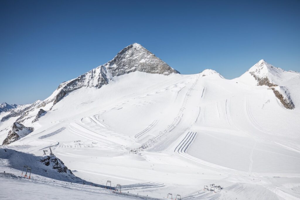 Skigebiet mit Blick auf Olperer