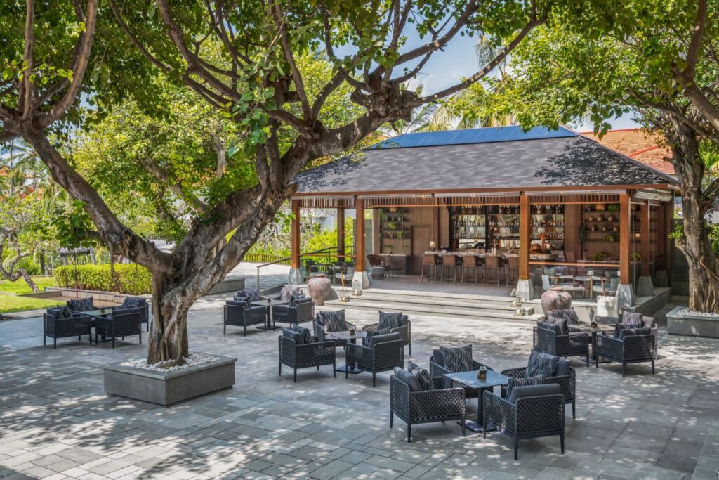 bar area at the Laguna