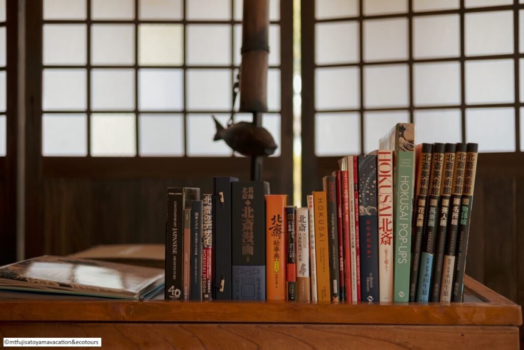 Mt. Fuji Satoyama Vacation Ecotours Hokusai books