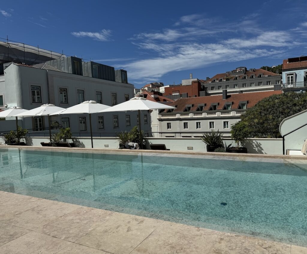 Swimming pool The One Palacio da Anunciada PJS