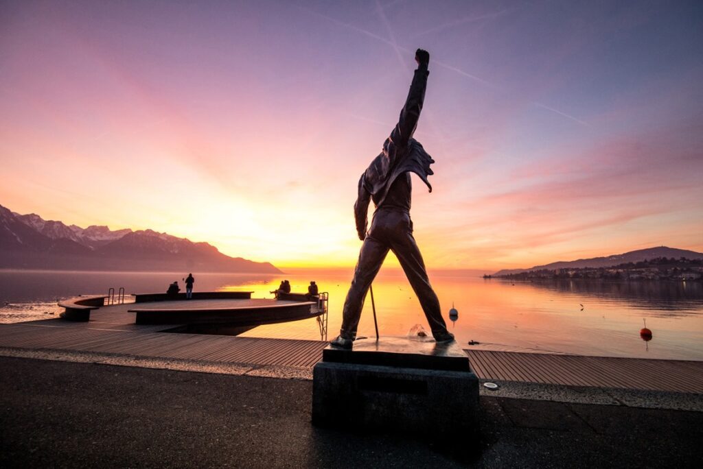 PIC 4 Freddy Mercury statue at Montreux